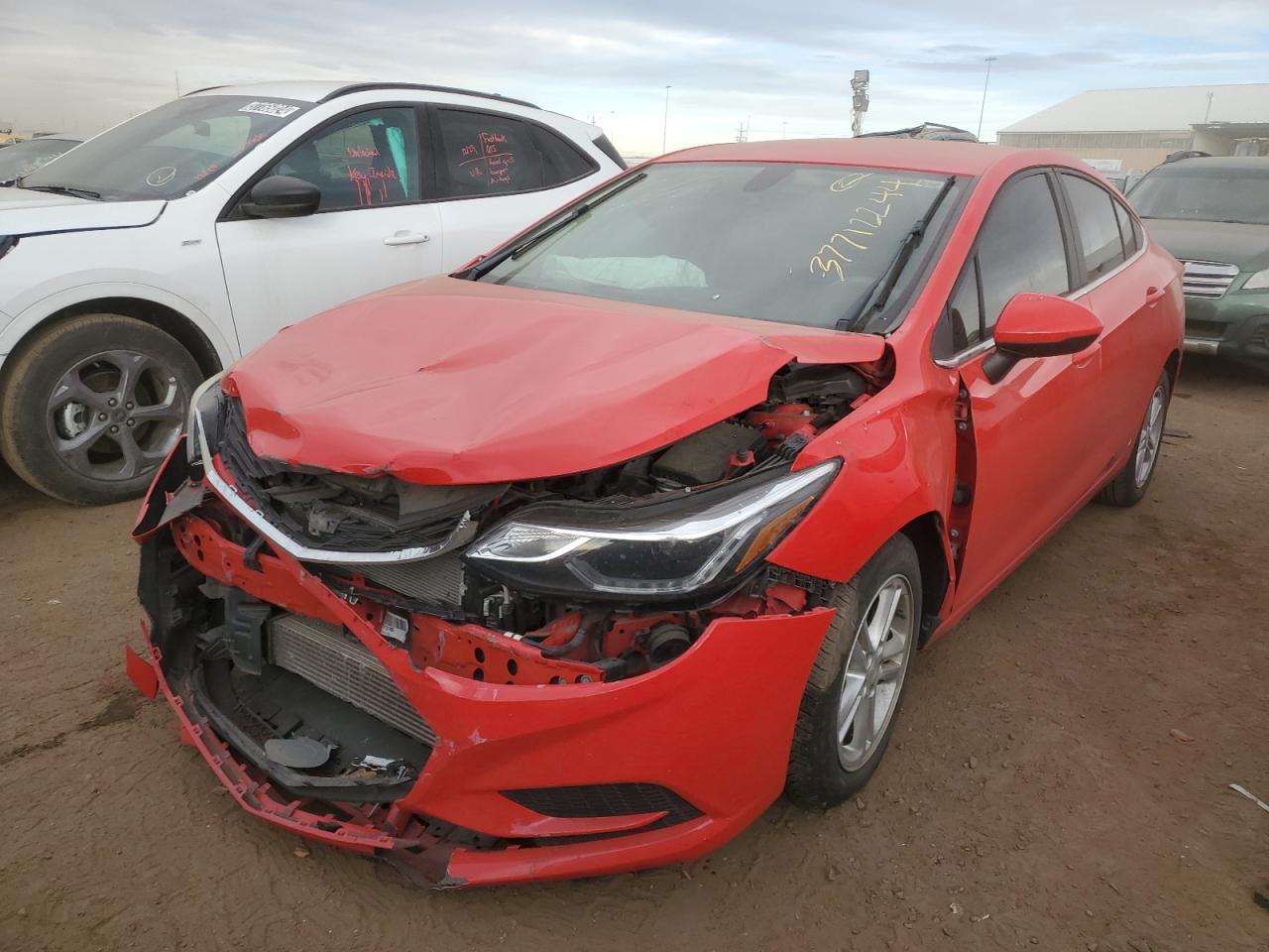 CHEVROLET CRUZE 2018 1g1be5sm0j7131342