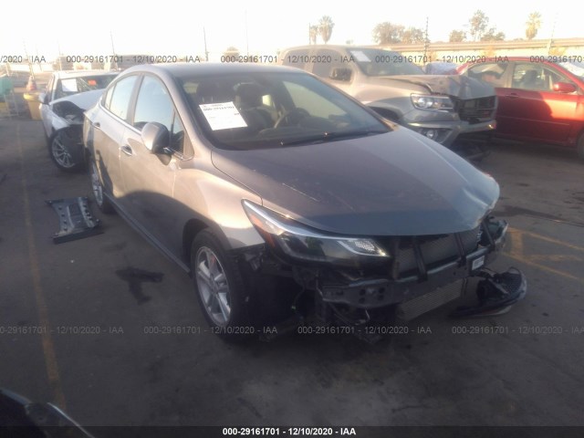 CHEVROLET CRUZE 2018 1g1be5sm0j7132443