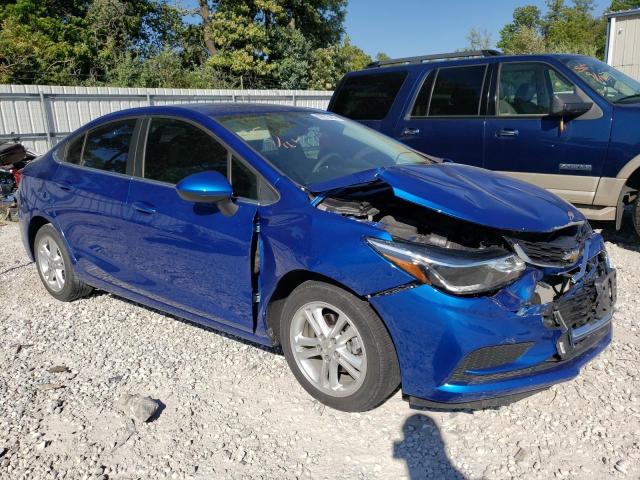 CHEVROLET CRUZE LT 2018 1g1be5sm0j7154636