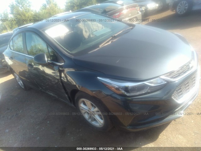 CHEVROLET CRUZE 2018 1g1be5sm0j7164695