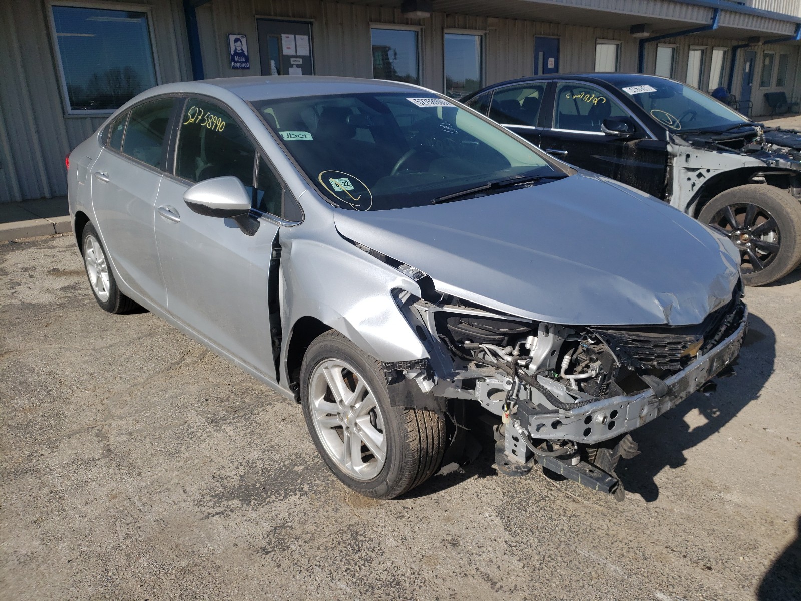 CHEVROLET CRUZE LT 2018 1g1be5sm0j7179228