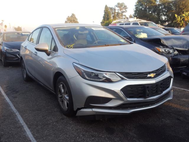 CHEVROLET CRUZE LT 2018 1g1be5sm0j7187409