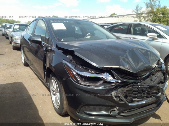 CHEVROLET CRUZE 2018 1g1be5sm0j7192450