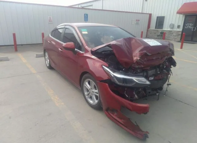 CHEVROLET CRUZE 2018 1g1be5sm0j7201891