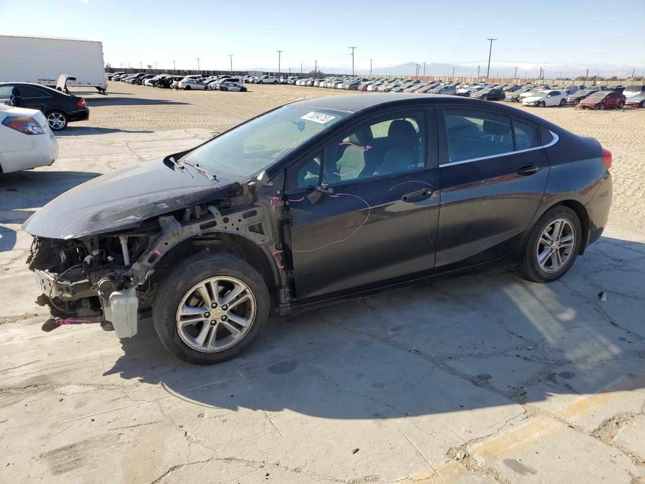 CHEVROLET CRUZE 2018 1g1be5sm0j7220005