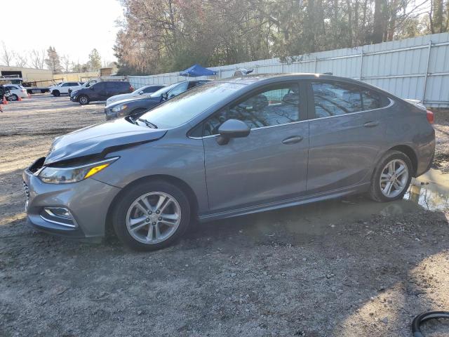 CHEVROLET CRUZE LT 2018 1g1be5sm0j7226497