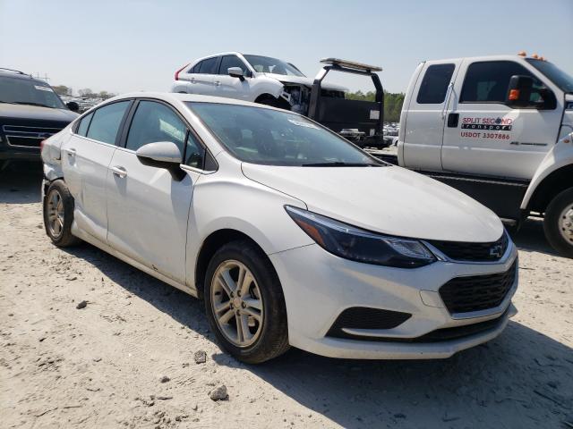 CHEVROLET CRUZE LT 2018 1g1be5sm0j7244532