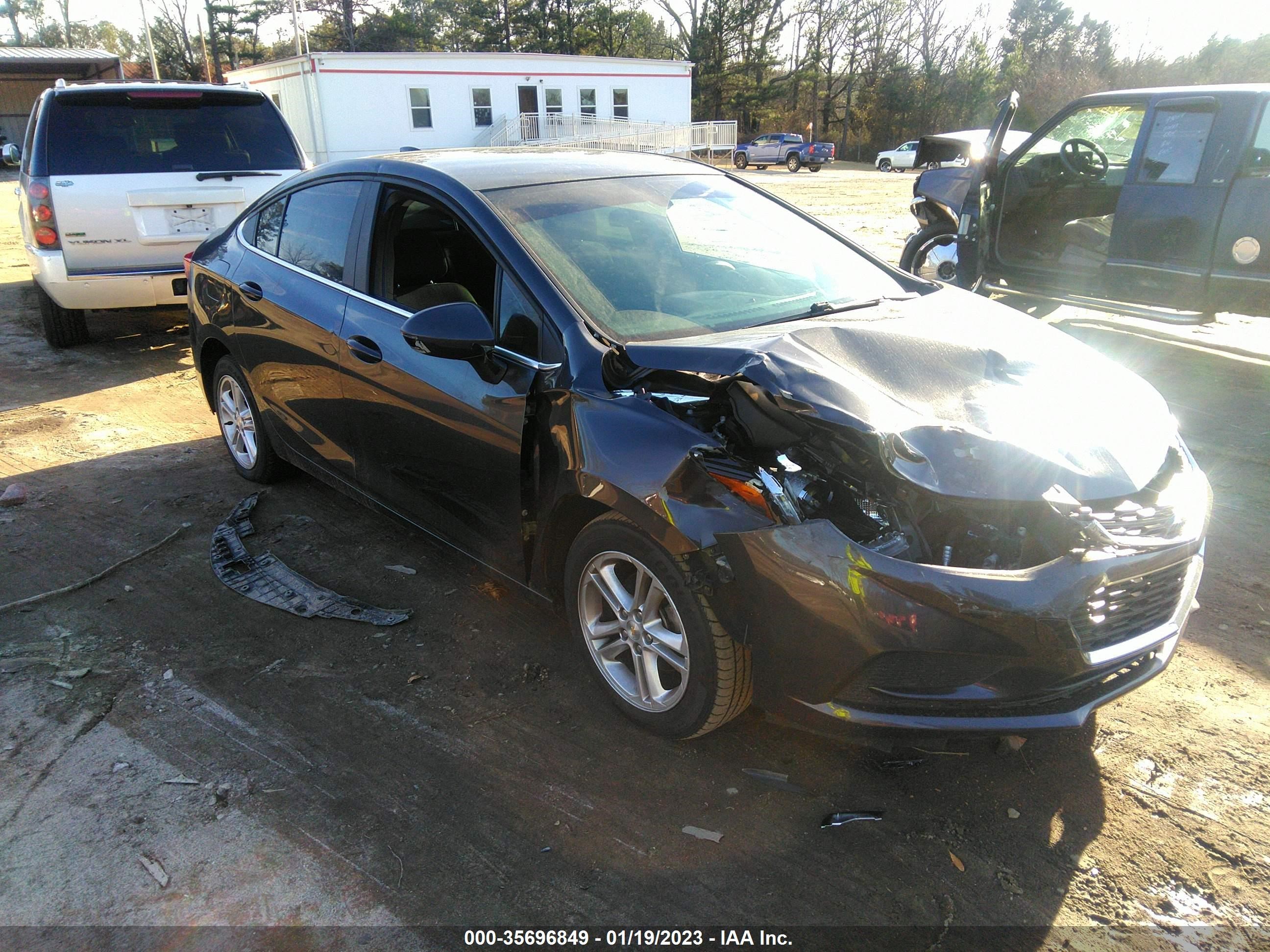 CHEVROLET CRUZE 2017 1g1be5sm1h7100921