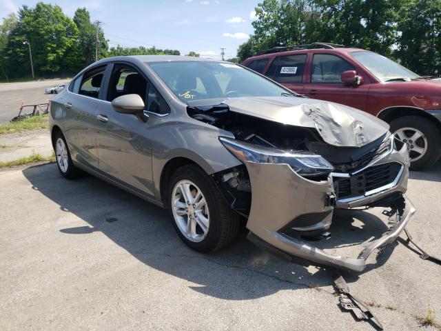 CHEVROLET CRUZE LT 2018 1g1be5sm1j7107146