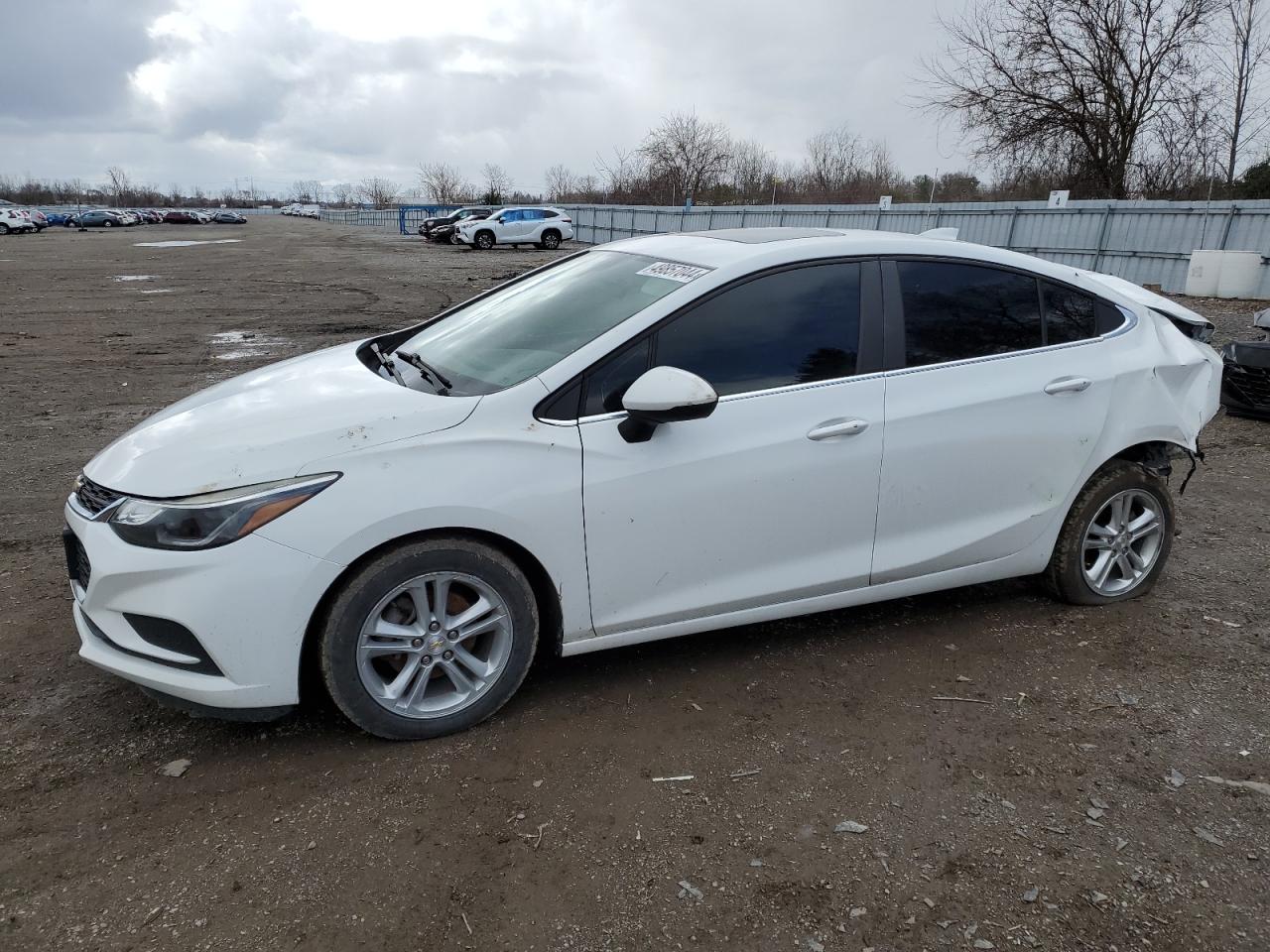 CHEVROLET CRUZE 2018 1g1be5sm1j7139756