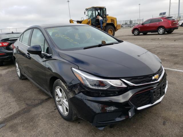 CHEVROLET CRUZE LT 2018 1g1be5sm1j7152040