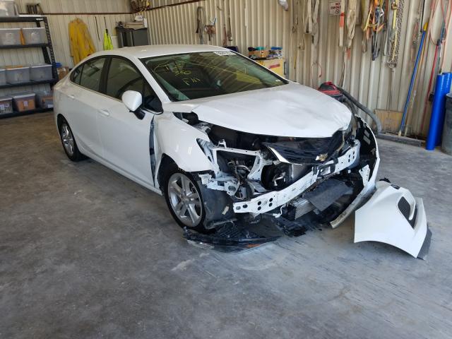 CHEVROLET CRUZE LT 2018 1g1be5sm1j7152930