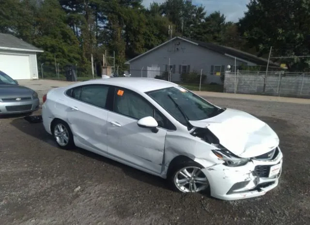 CHEVROLET CRUZE 2018 1g1be5sm1j7163877