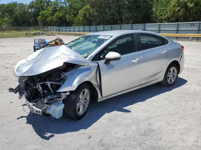 CHEVROLET CRUZE LT 2018 1g1be5sm1j7176631