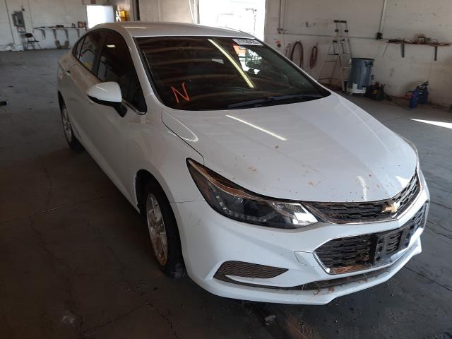 CHEVROLET CRUZE LT 2018 1g1be5sm1j7226301