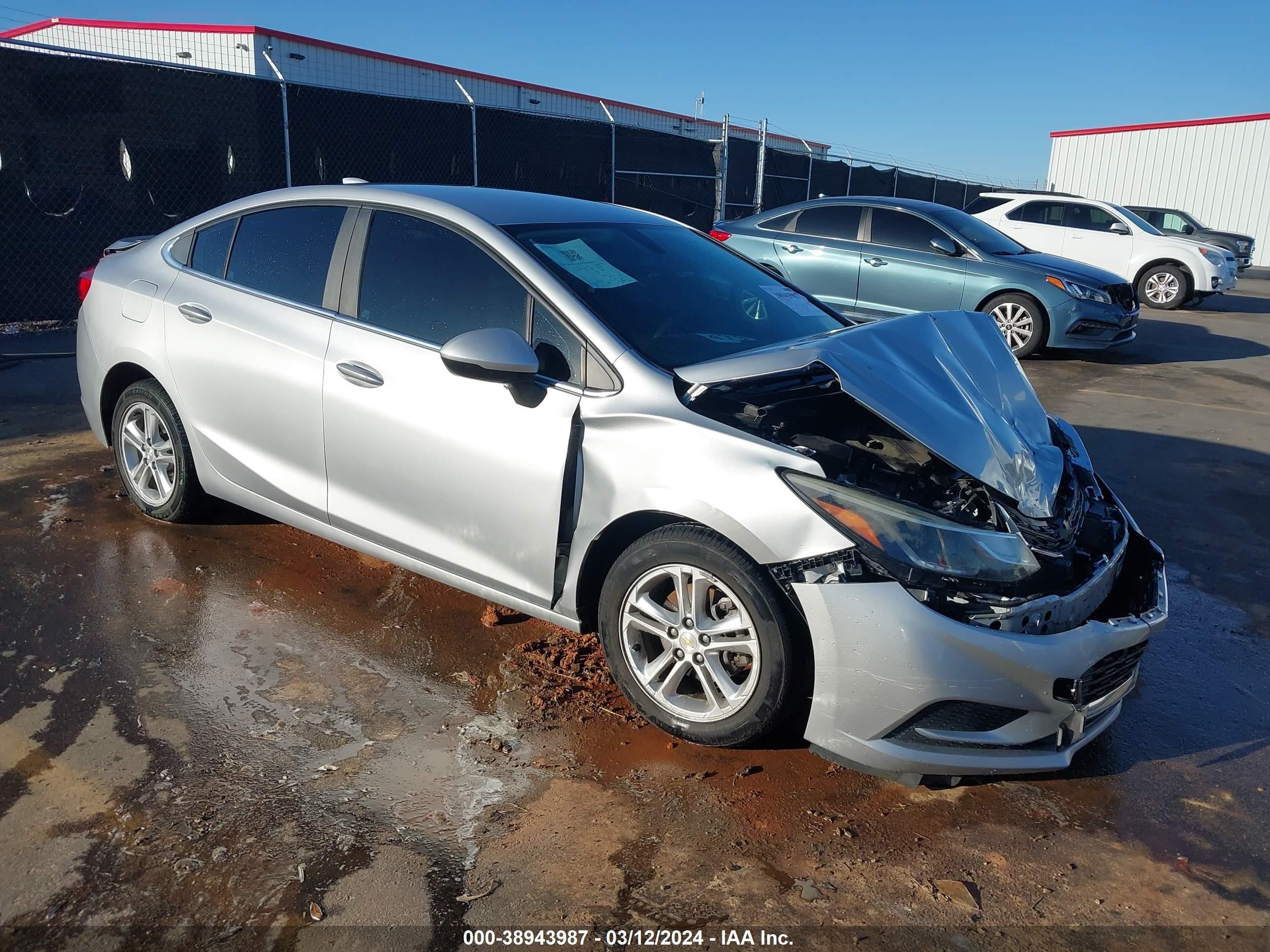 CHEVROLET CRUZE 2017 1g1be5sm2h7102922