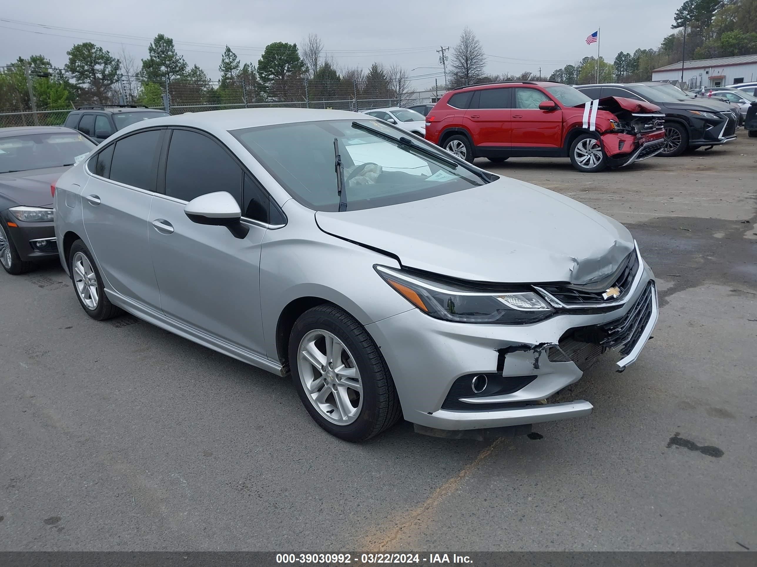 CHEVROLET CRUZE 2017 1g1be5sm2h7195294