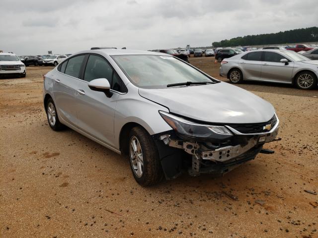 CHEVROLET CRUZE LT 2018 1g1be5sm2j7115451