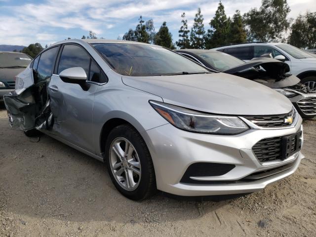 CHEVROLET CRUZE LT 2018 1g1be5sm2j7117488