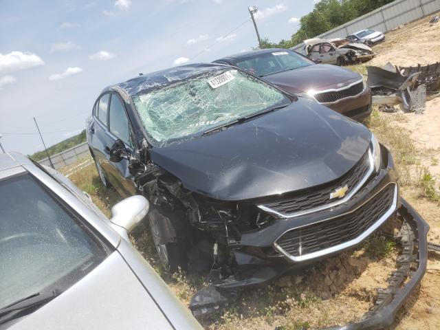 CHEVROLET CRUZE LT 2018 1g1be5sm2j7134811