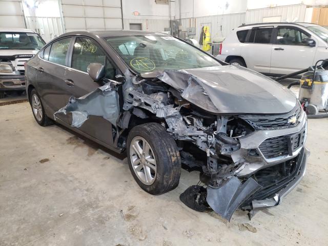 CHEVROLET CRUZE LT 2018 1g1be5sm2j7145646