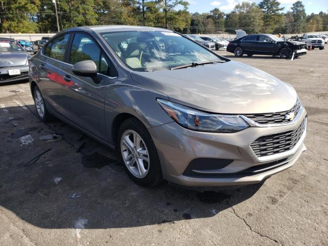 CHEVROLET CRUZE LT 2018 1g1be5sm2j7154296