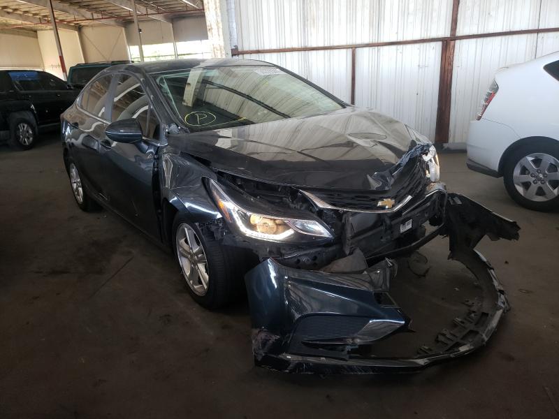 CHEVROLET CRUZE LT 2018 1g1be5sm2j7157151