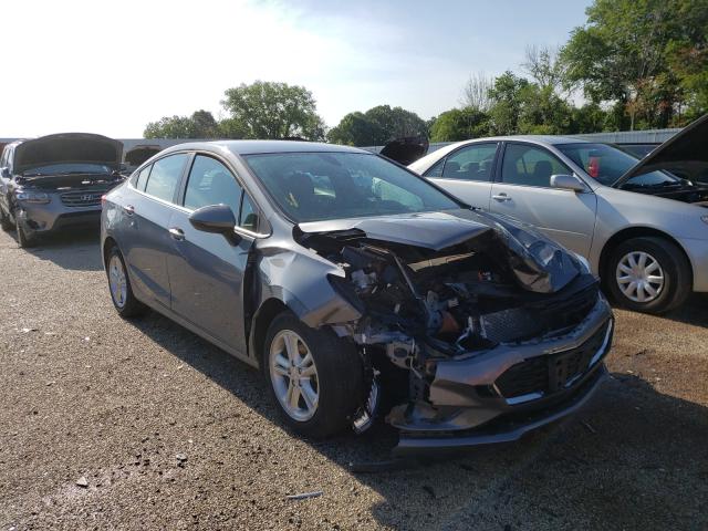 CHEVROLET CRUZE LT 2018 1g1be5sm2j7185337