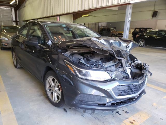 CHEVROLET CRUZE LT 2018 1g1be5sm2j7189596