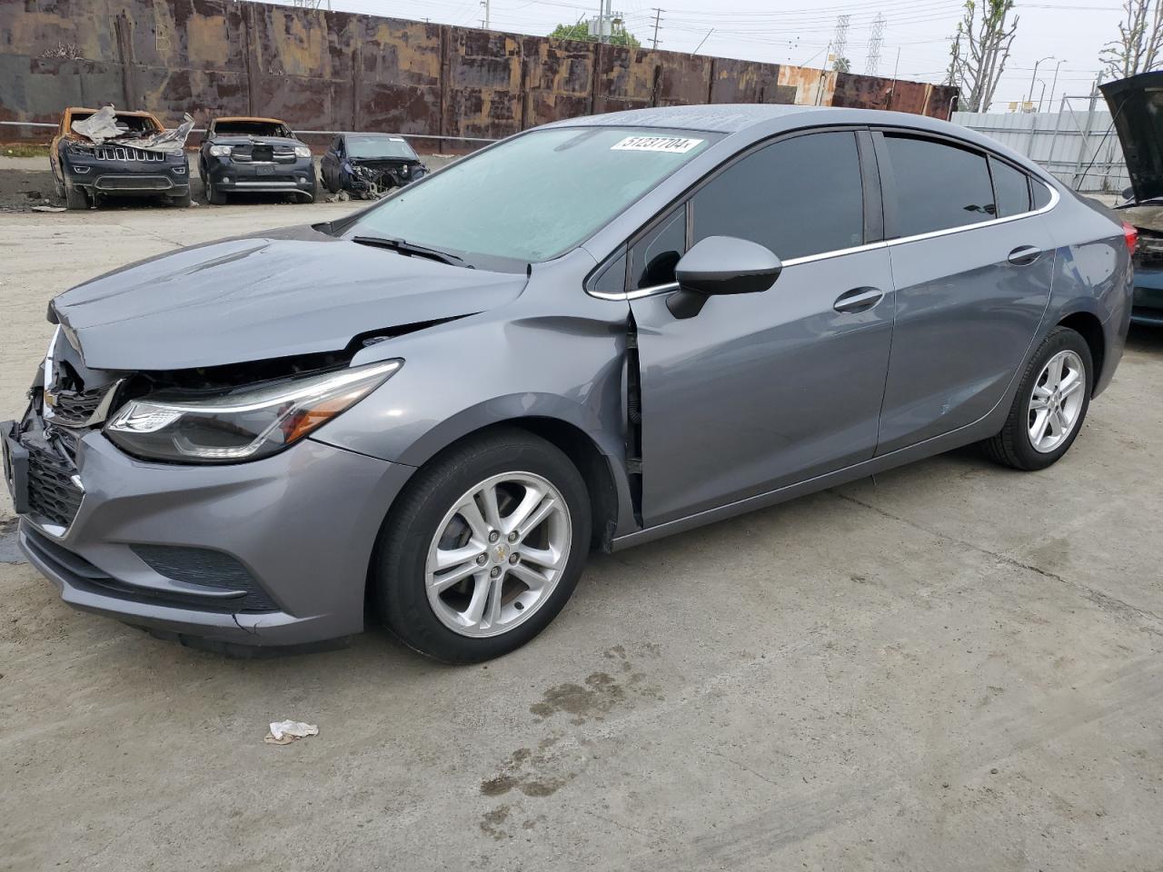 CHEVROLET CRUZE 2018 1g1be5sm2j7214173