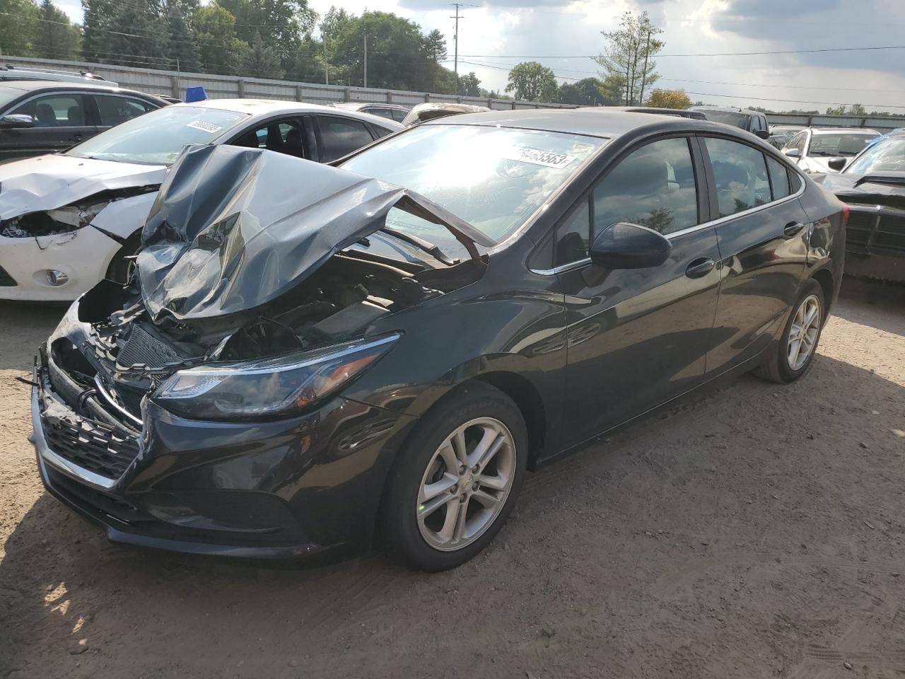 CHEVROLET CRUZE 2018 1g1be5sm2j7221592