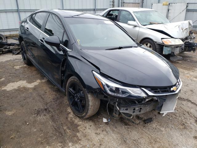 CHEVROLET CRUZE LT 2018 1g1be5sm2j7226680