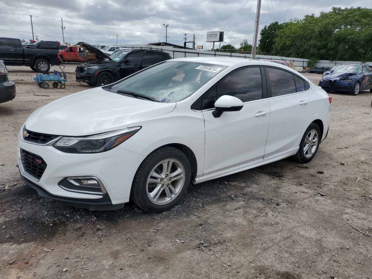 CHEVROLET CRUZE 2018 1g1be5sm2j7228199