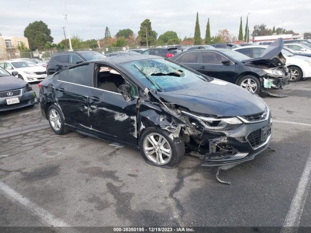 CHEVROLET CRUZE 2018 1g1be5sm2j7230826