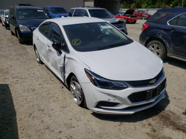 CHEVROLET CRUZE LT 2018 1g1be5sm2j7243835