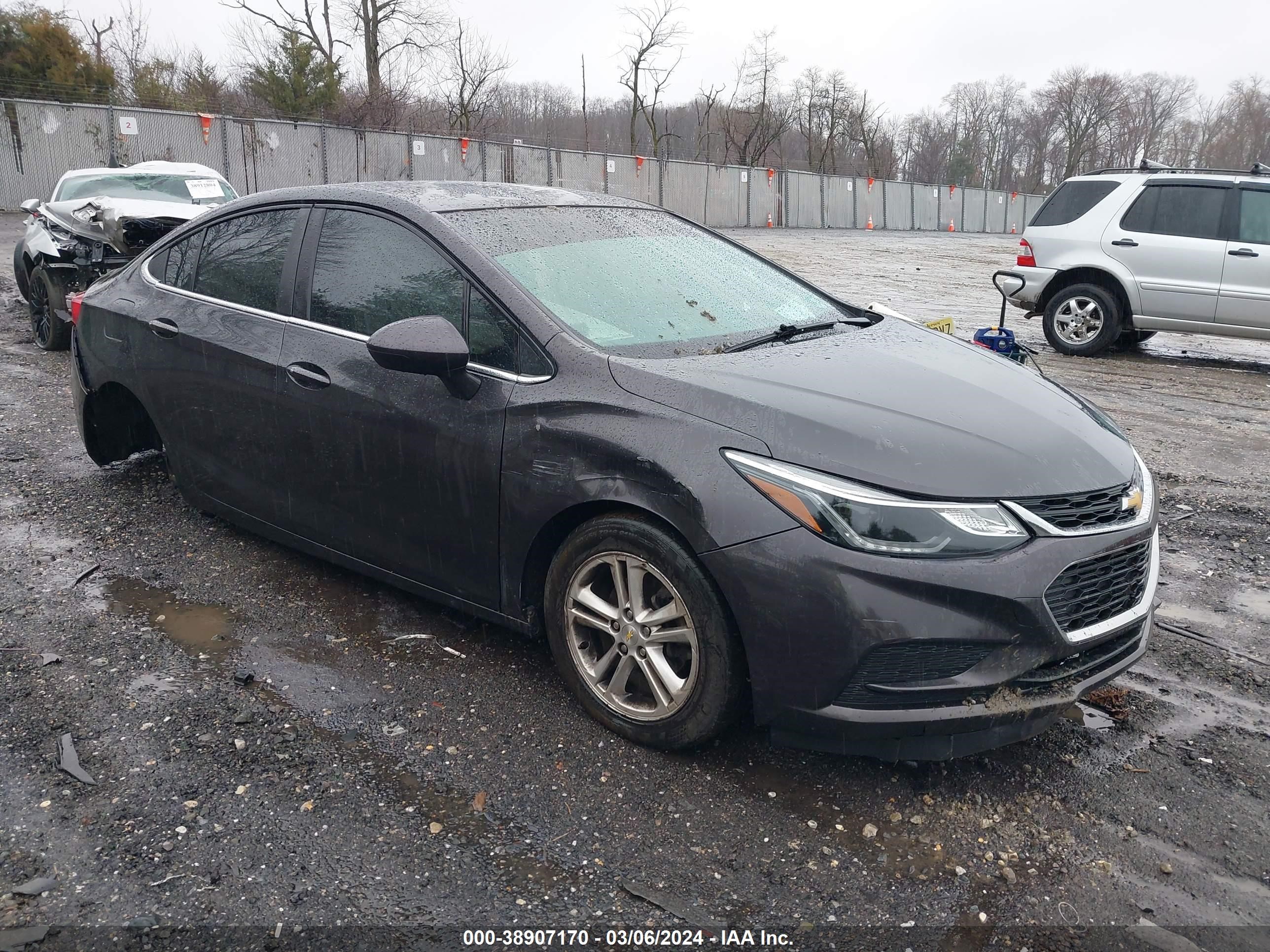 CHEVROLET CRUZE 2017 1g1be5sm3h7136769