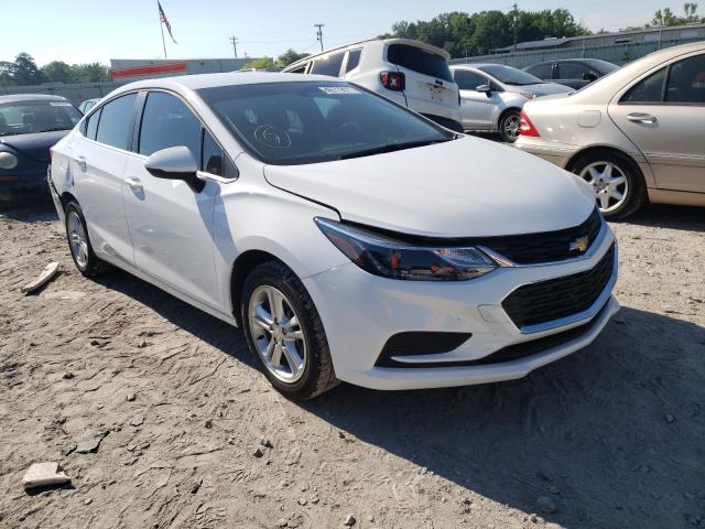 CHEVROLET CRUZE LT 2018 1g1be5sm3j7115331