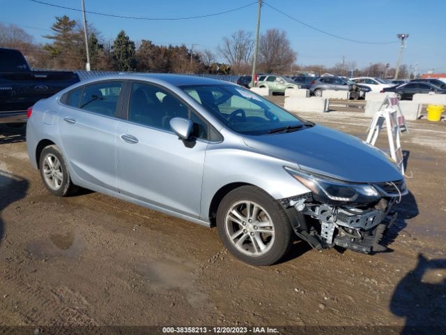 CHEVROLET CRUZE 2018 1g1be5sm3j7118326