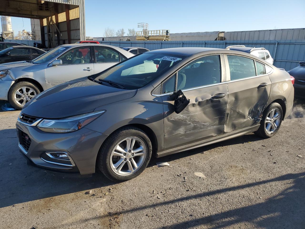 CHEVROLET CRUZE 2018 1g1be5sm3j7151195