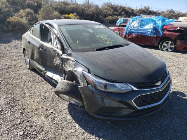 CHEVROLET CRUZE LT 2018 1g1be5sm3j7168420