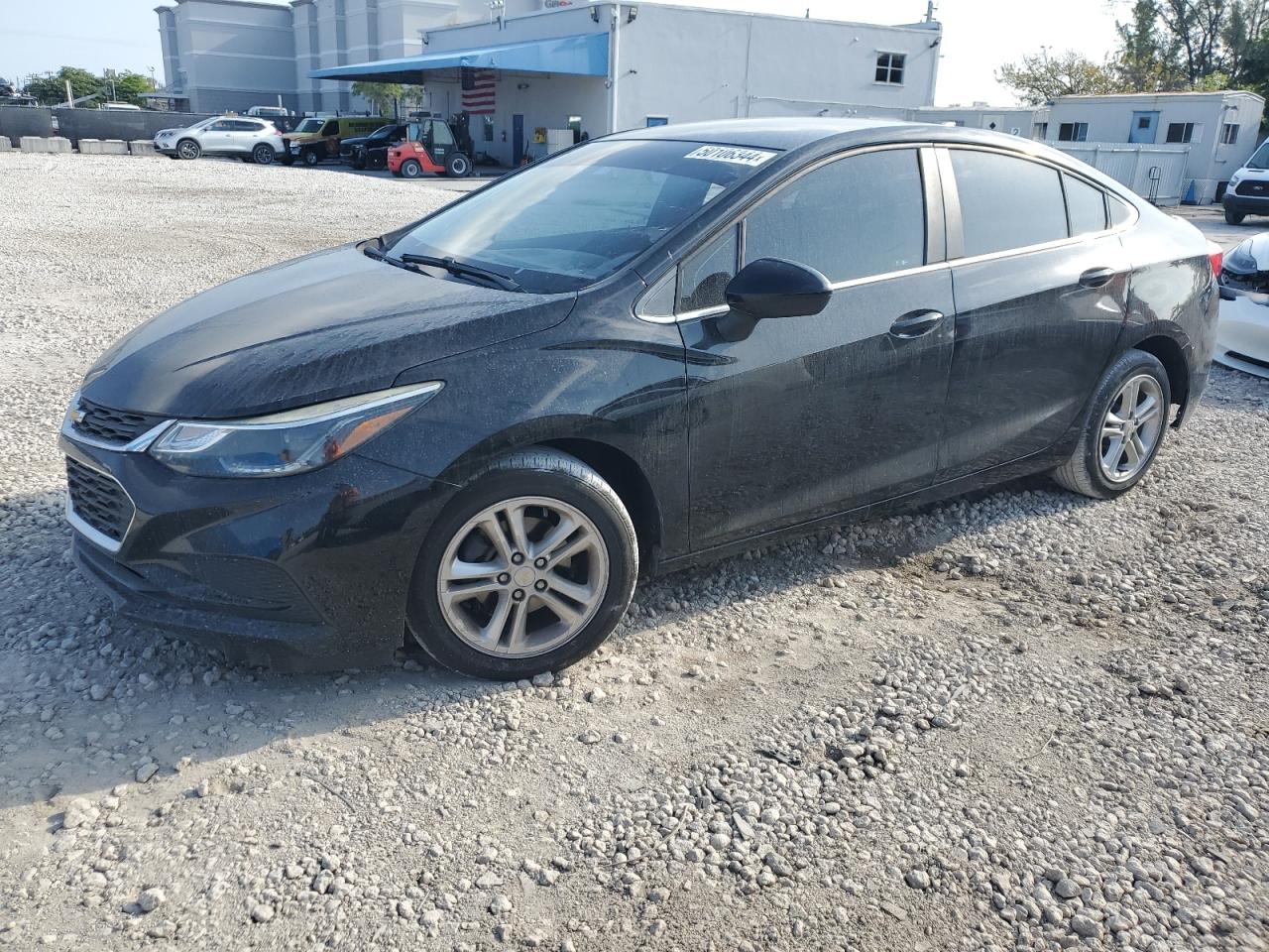 CHEVROLET CRUZE 2018 1g1be5sm3j7174783