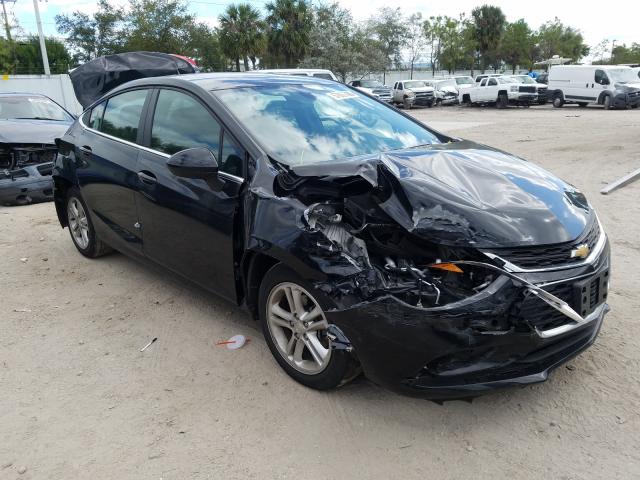 CHEVROLET CRUZE LT 2018 1g1be5sm3j7181779