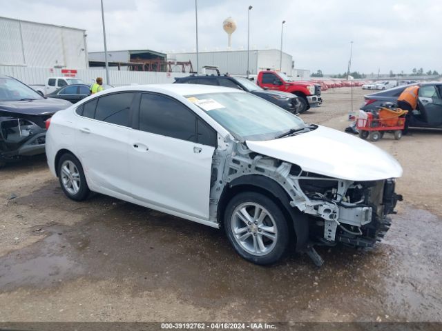 CHEVROLET CRUZE 2018 1g1be5sm3j7197139