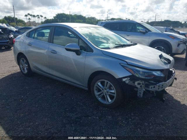 CHEVROLET CRUZE 2018 1g1be5sm3j7202680