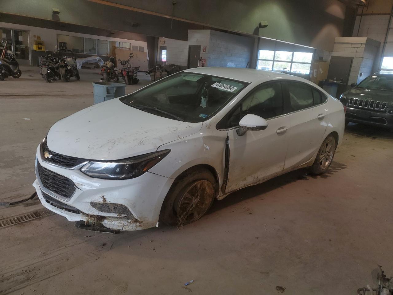 CHEVROLET CRUZE 2018 1g1be5sm3j7211007