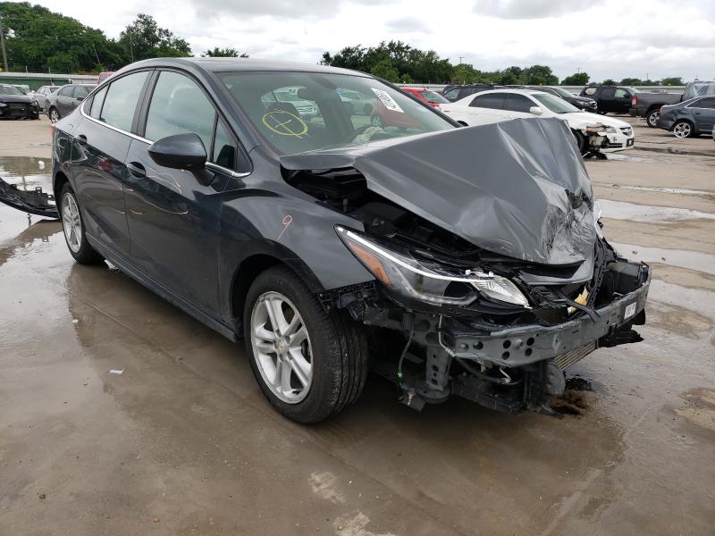 CHEVROLET CRUZE LT 2018 1g1be5sm3j7226168