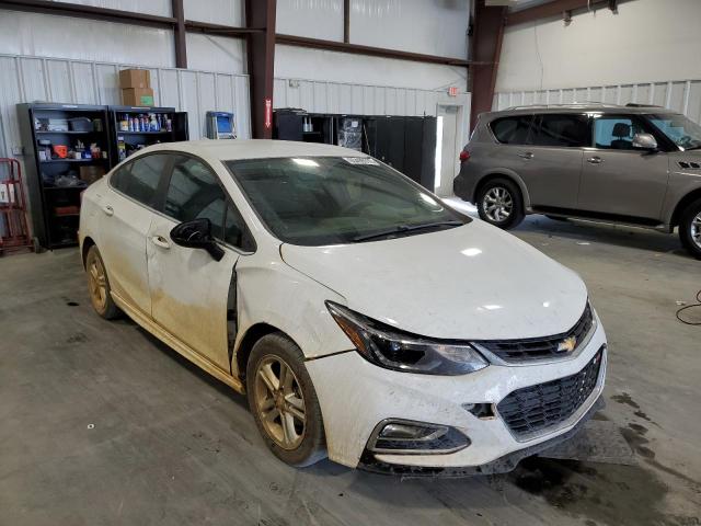 CHEVROLET CRUZE LT 2018 1g1be5sm3j7229796