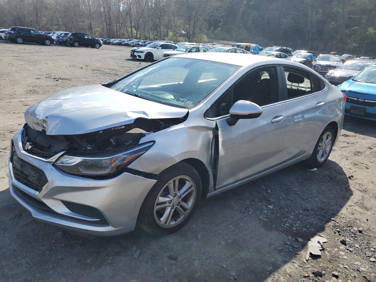 CHEVROLET CRUZE 2018 1g1be5sm4j7107190