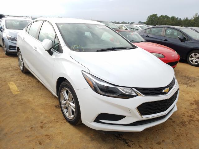 CHEVROLET CRUZE LT 2018 1g1be5sm4j7115466