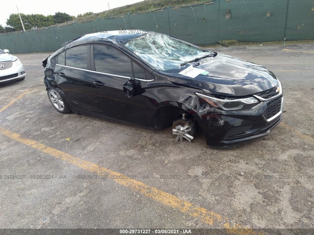 CHEVROLET CRUZE 2018 1g1be5sm4j7118626